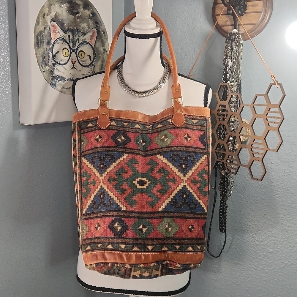 Southwestern Boho Leather Bucket Bag - Picture 6 of 6